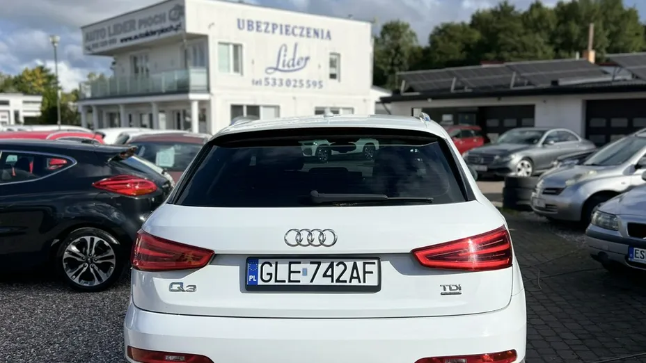 AUDI Q3 -