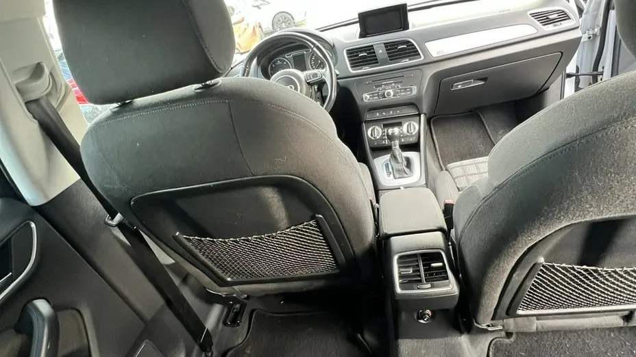 AUDI Q3 -