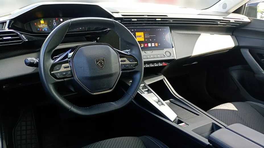 PEUGEOT 308 -