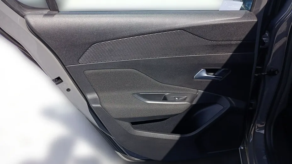 PEUGEOT 308 -