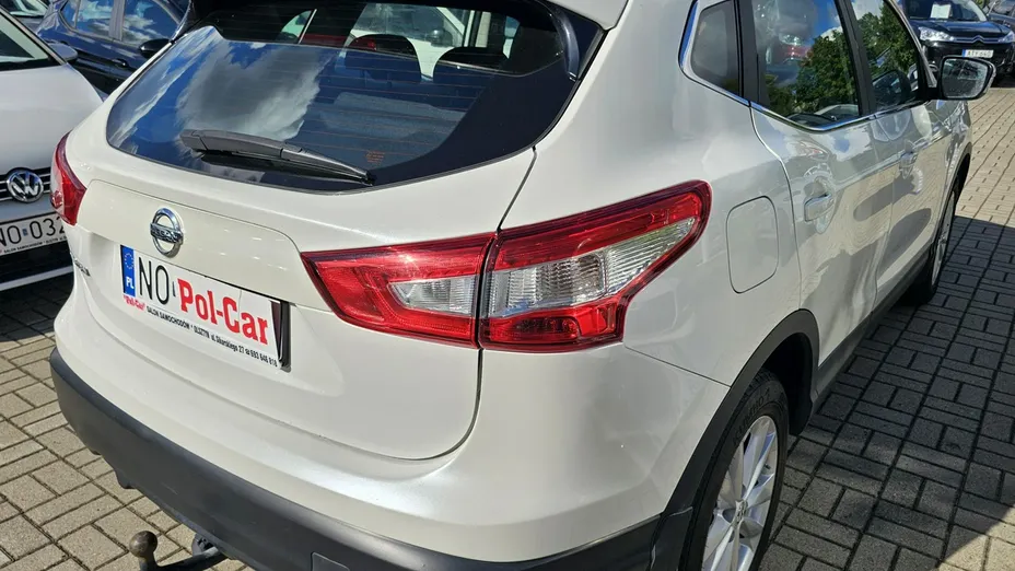 NISSAN Qashqai -