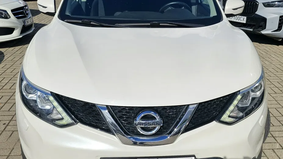 NISSAN Qashqai -