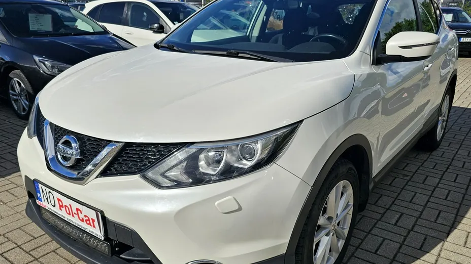 NISSAN Qashqai -