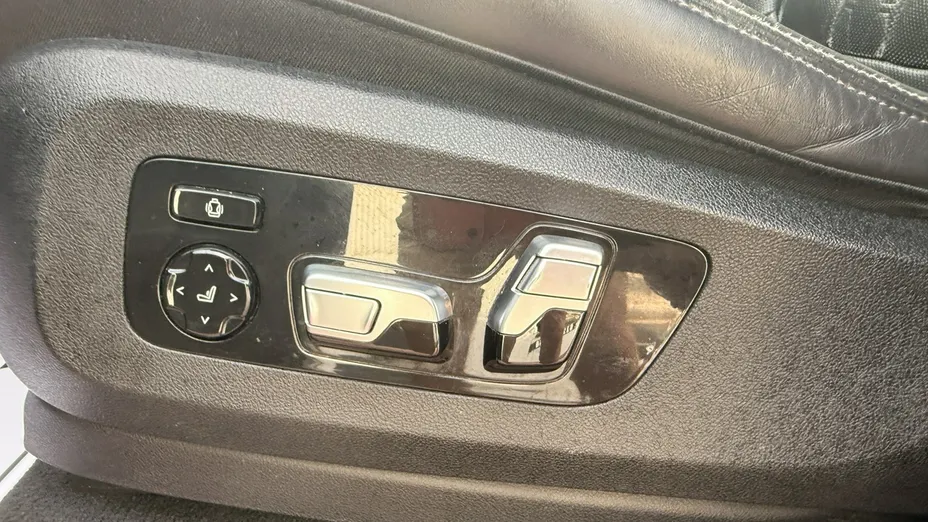 BMW X7 -