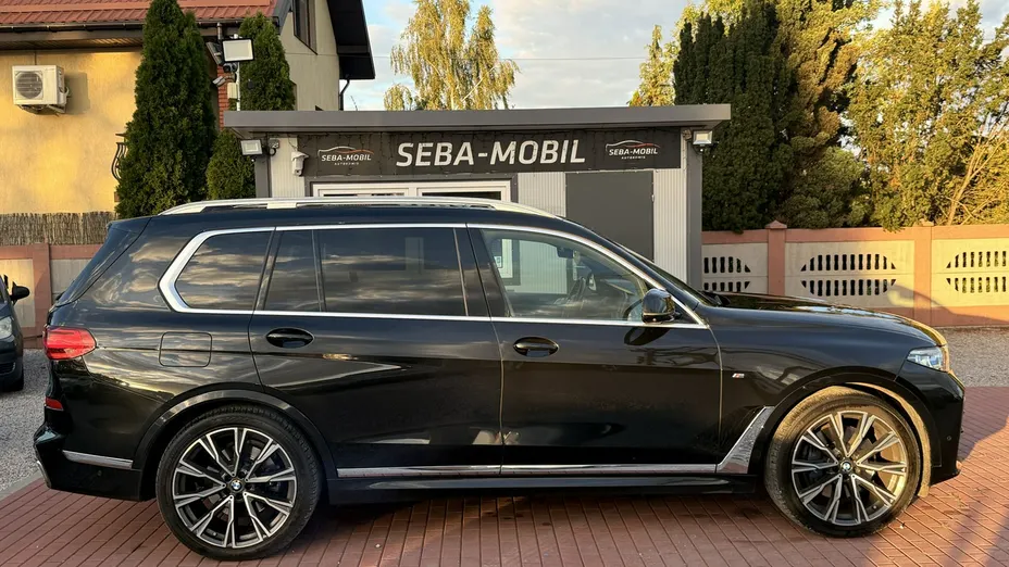 BMW X7 -