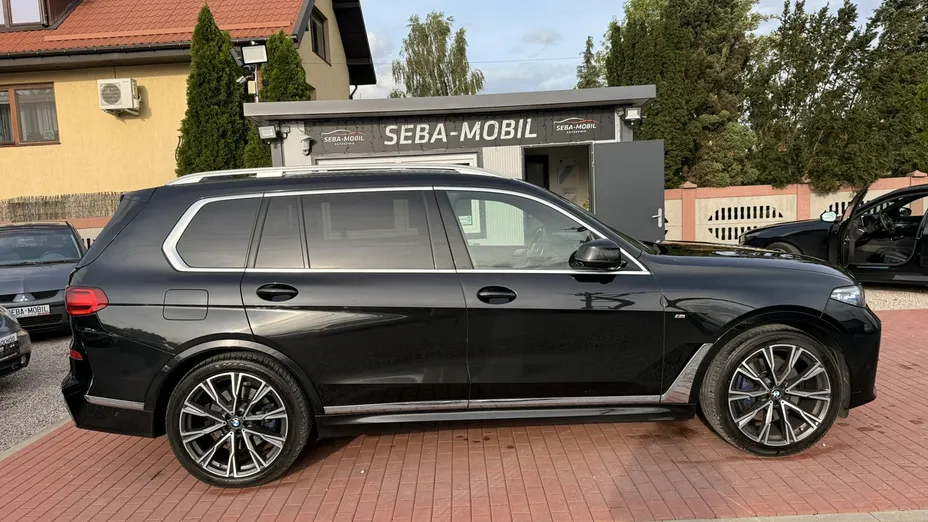 BMW X7 -