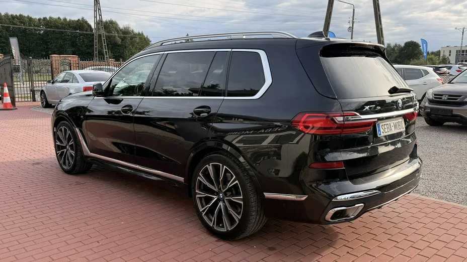 BMW X7 -
