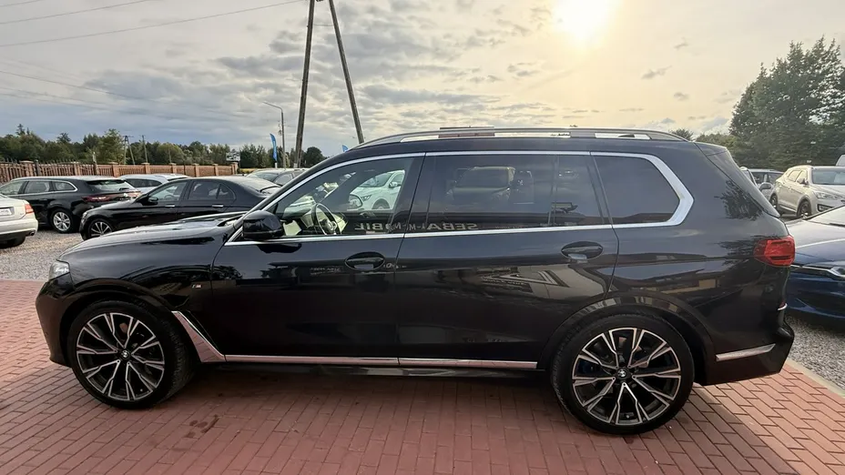 BMW X7 -