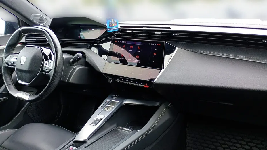 PEUGEOT 308 -