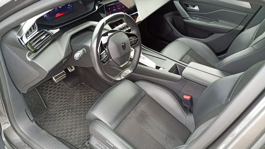 PEUGEOT 308 -