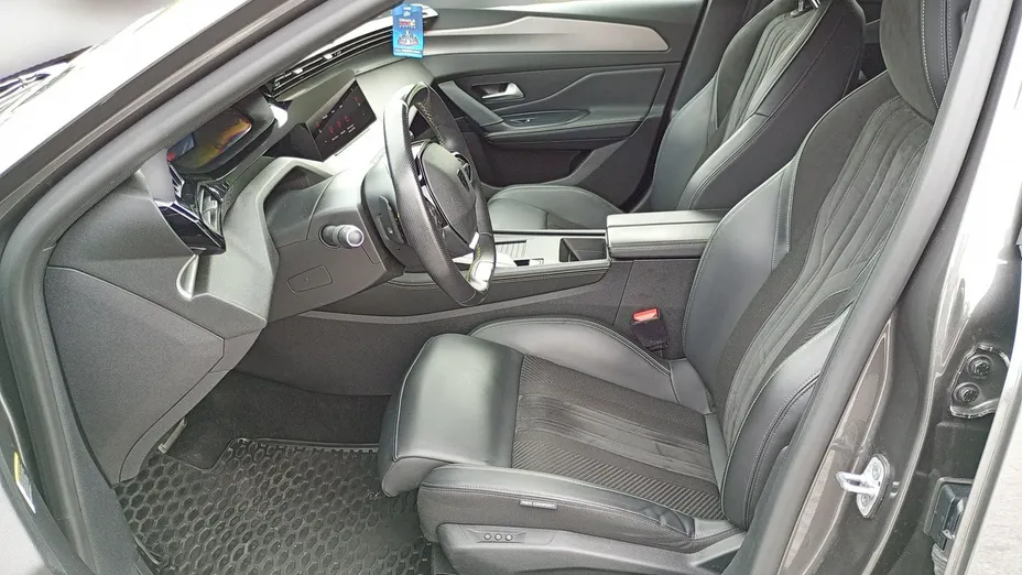 PEUGEOT 308 -