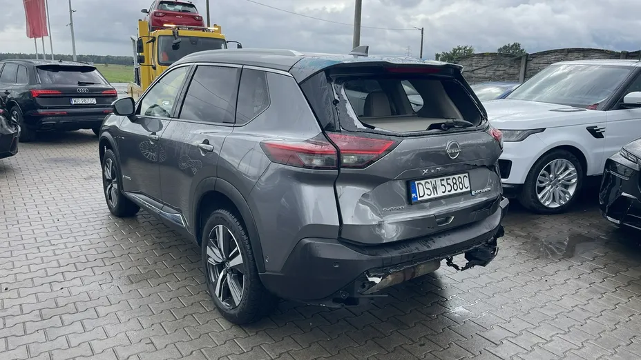 NISSAN X-Trail -