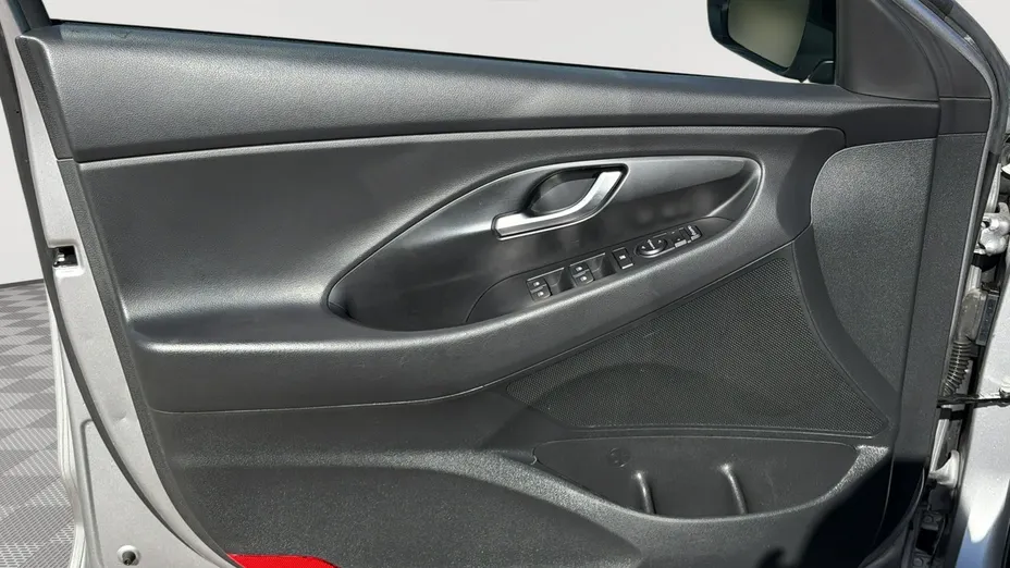 HYUNDAI i30 -