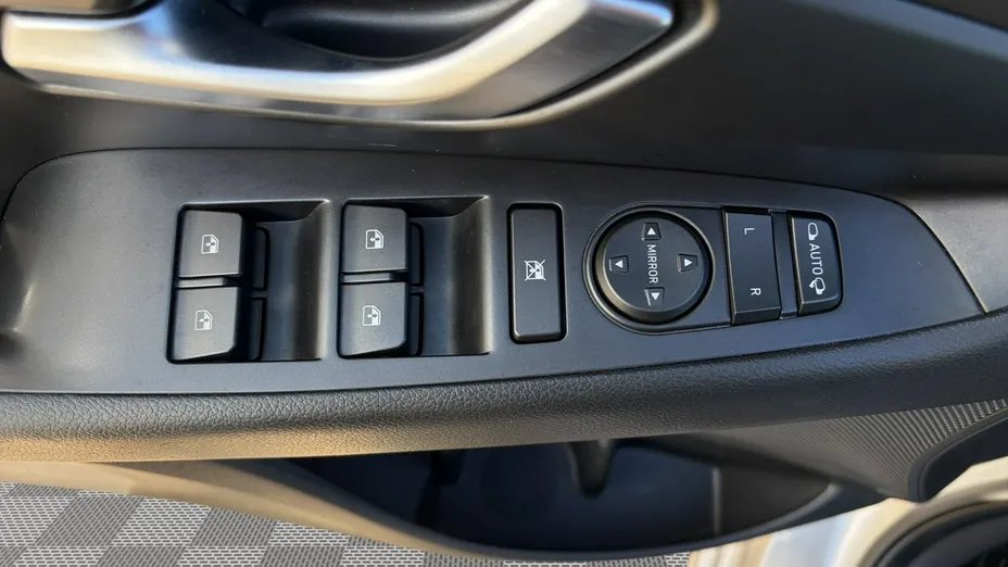 HYUNDAI i30 -