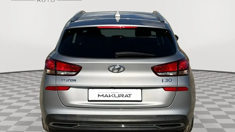 HYUNDAI i30 -