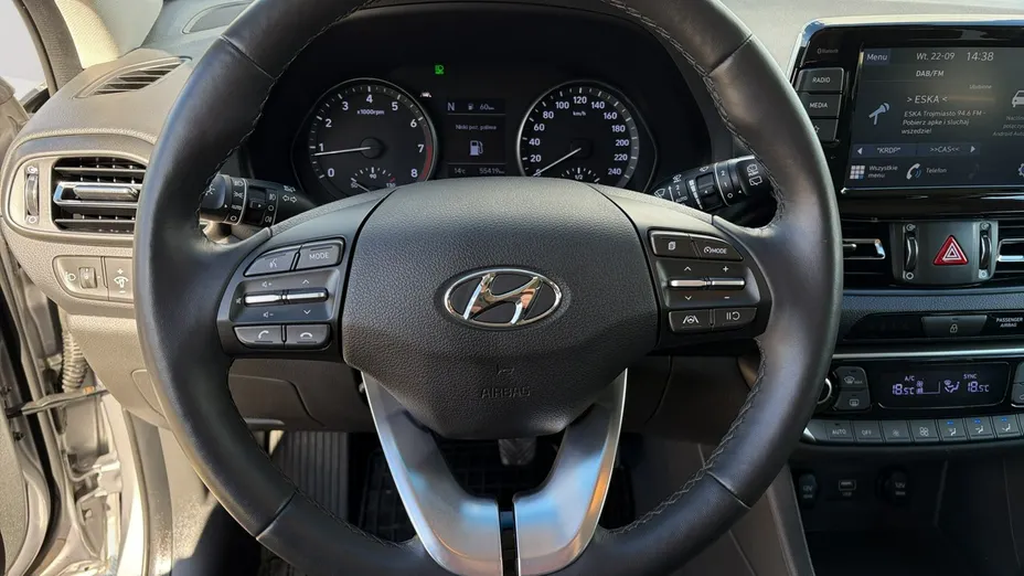 HYUNDAI i30 -