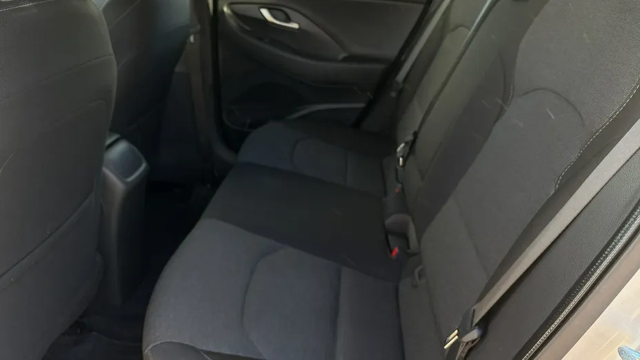 HYUNDAI i30 -