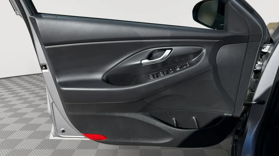 HYUNDAI i30 -