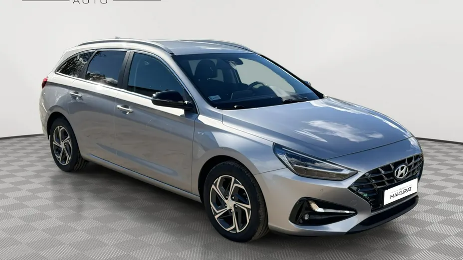 HYUNDAI i30 -