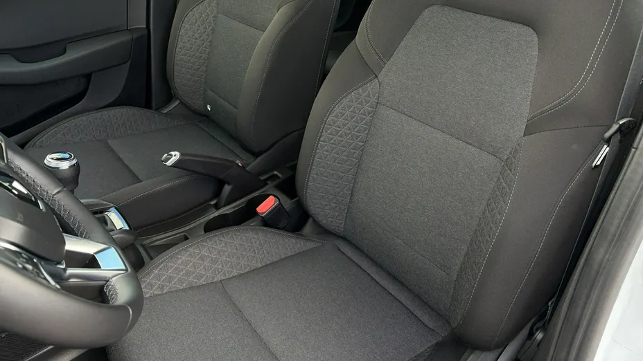 RENAULT Clio -