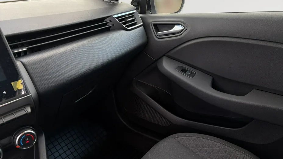 RENAULT Clio -