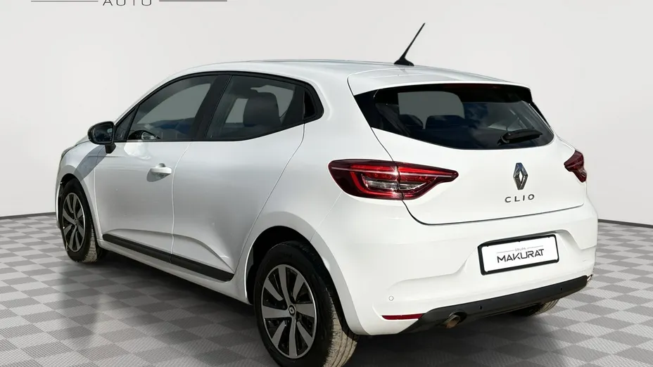 RENAULT Clio -
