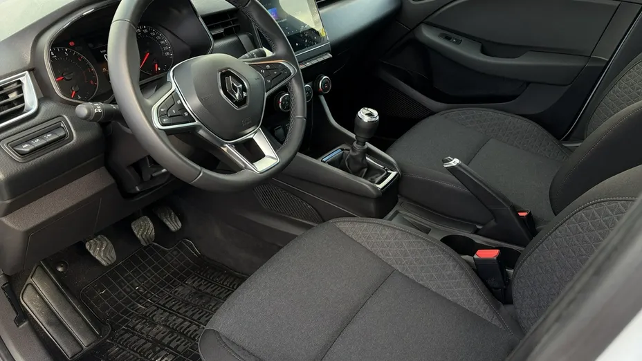 RENAULT Clio -