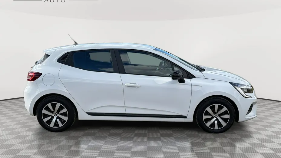 RENAULT Clio -