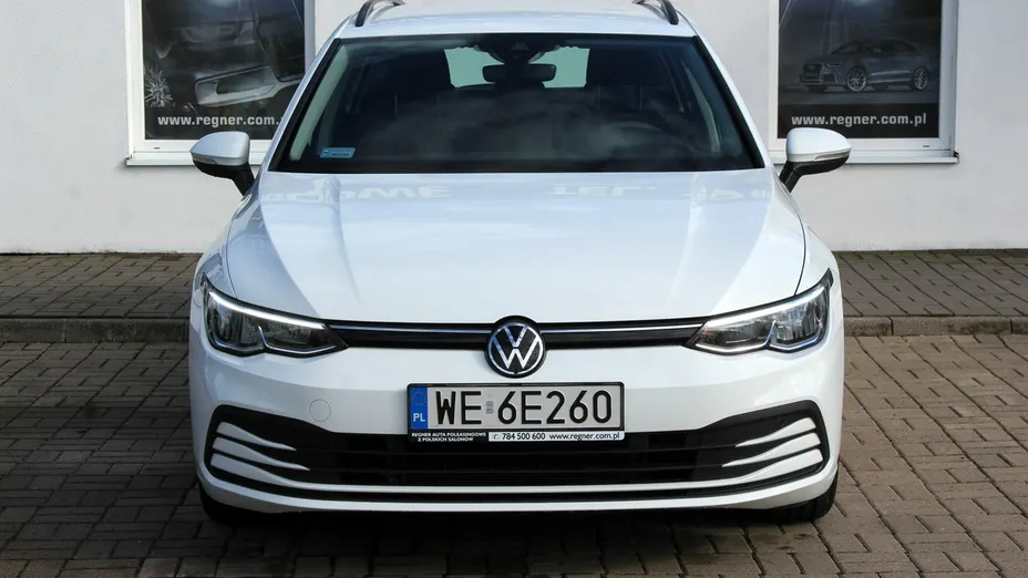VOLKSWAGEN Golf -