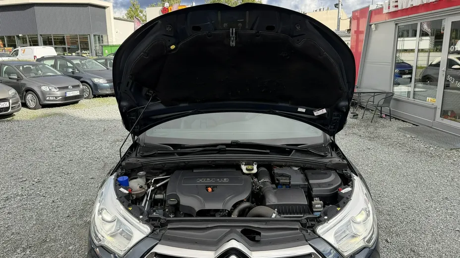 CITROEN DS4 -
