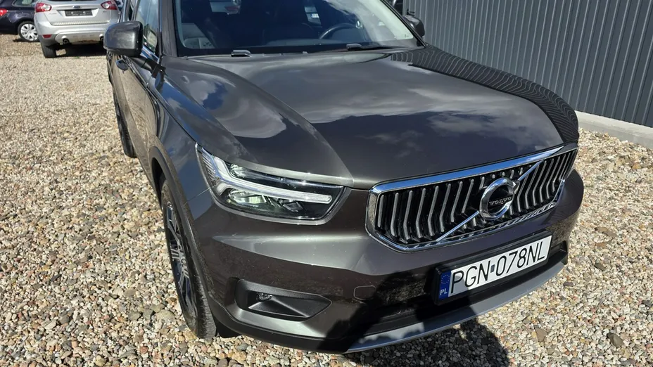 VOLVO XC40 -