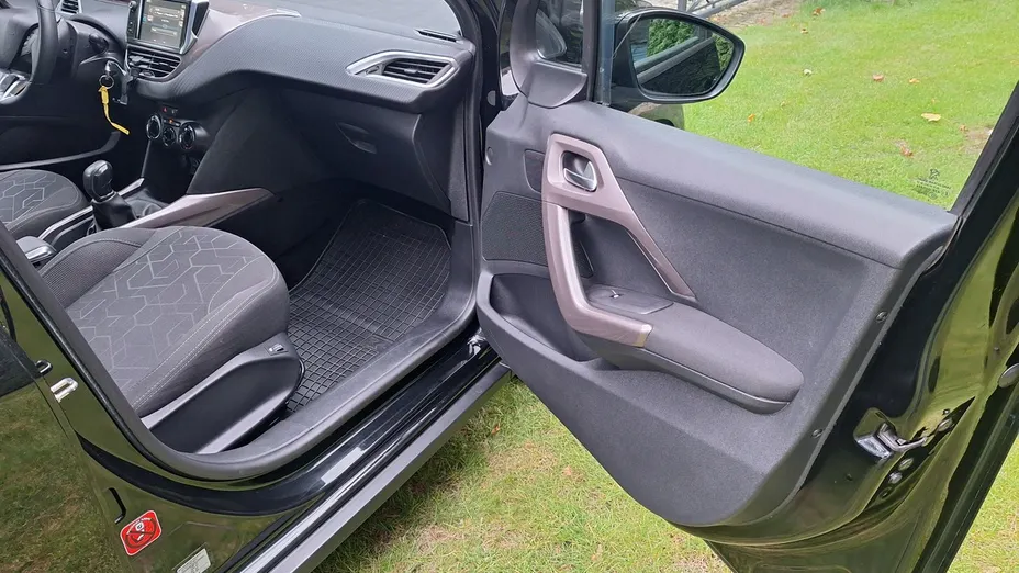 PEUGEOT 2008 -