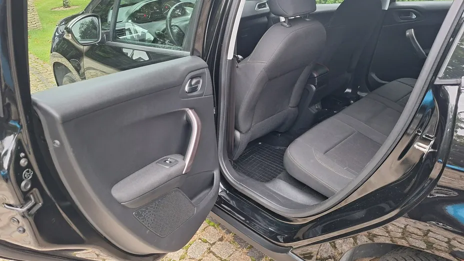 PEUGEOT 2008 -
