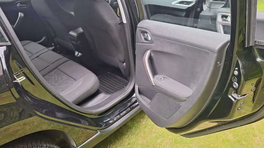 PEUGEOT 2008 -