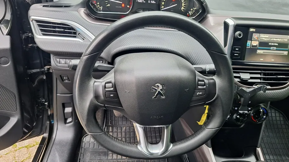PEUGEOT 2008 -