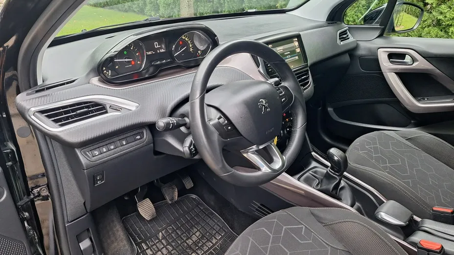 PEUGEOT 2008 -