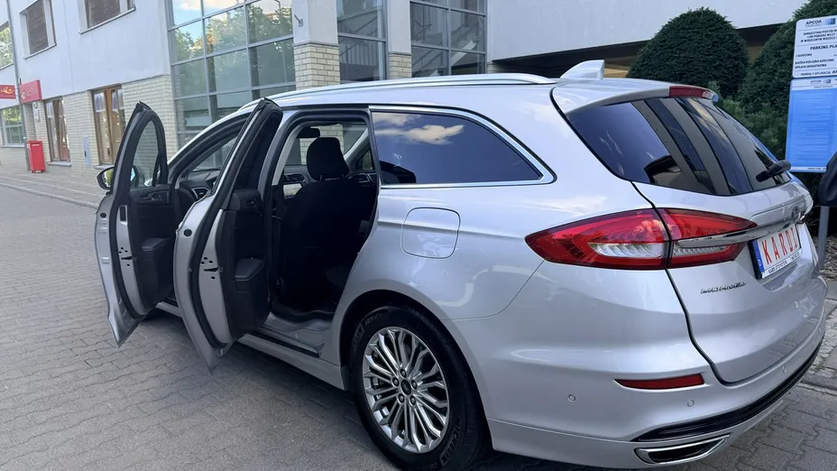 FORD Mondeo -