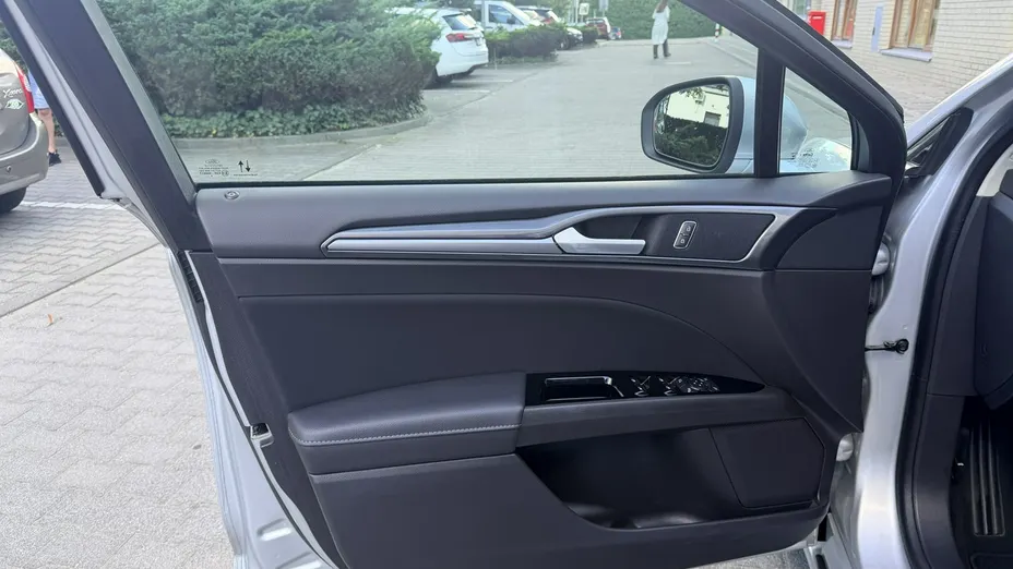 FORD Mondeo -