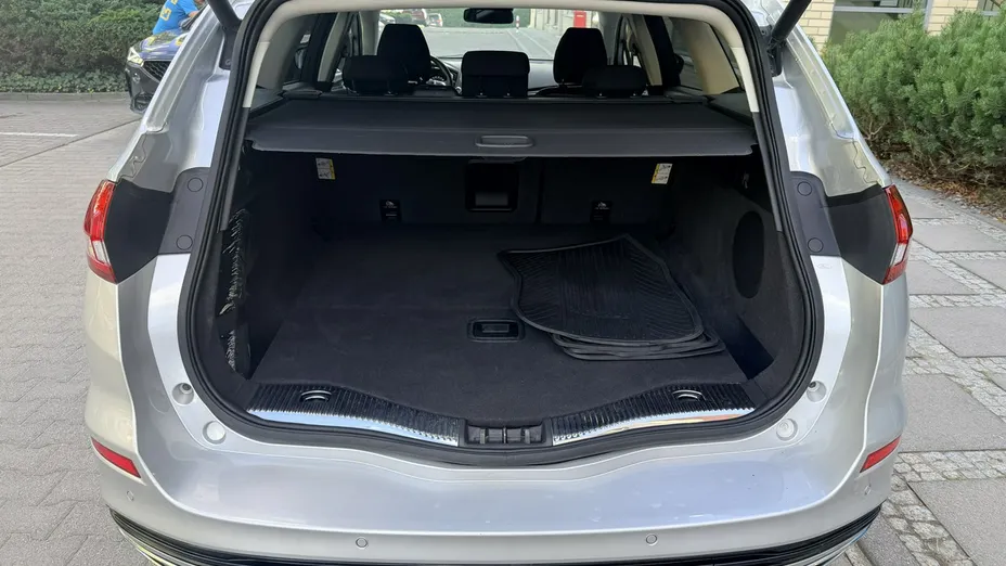 FORD Mondeo -