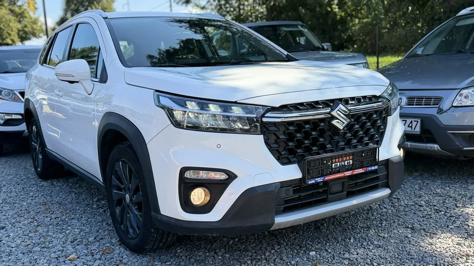SUZUKI S-Cross -