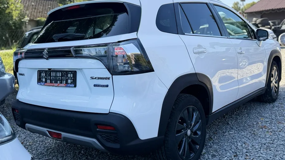 SUZUKI S-Cross -