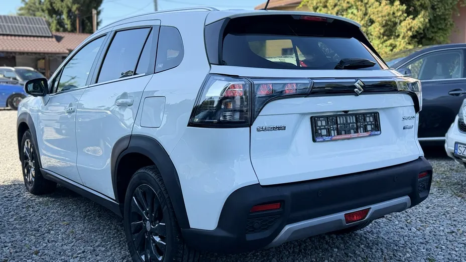SUZUKI S-Cross -