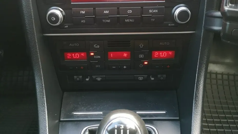 AUDI A4 Avant -