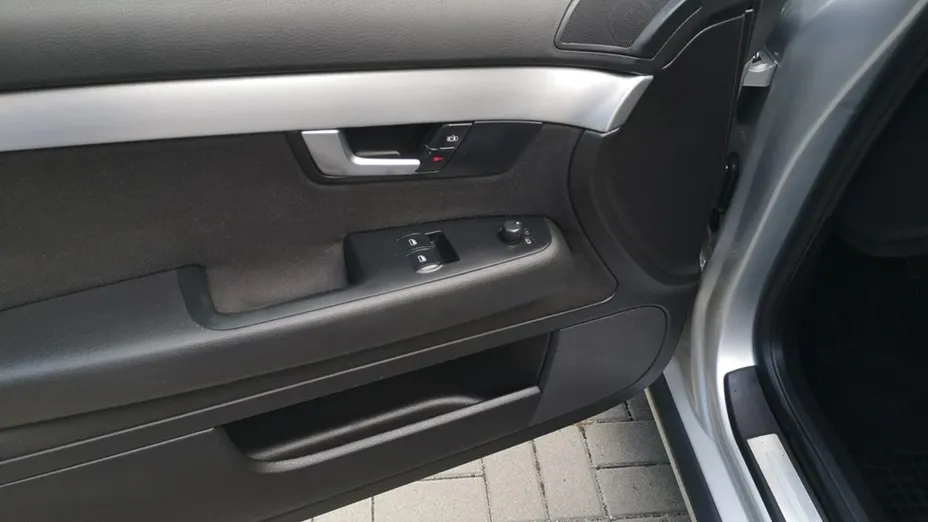 AUDI A4 Avant -