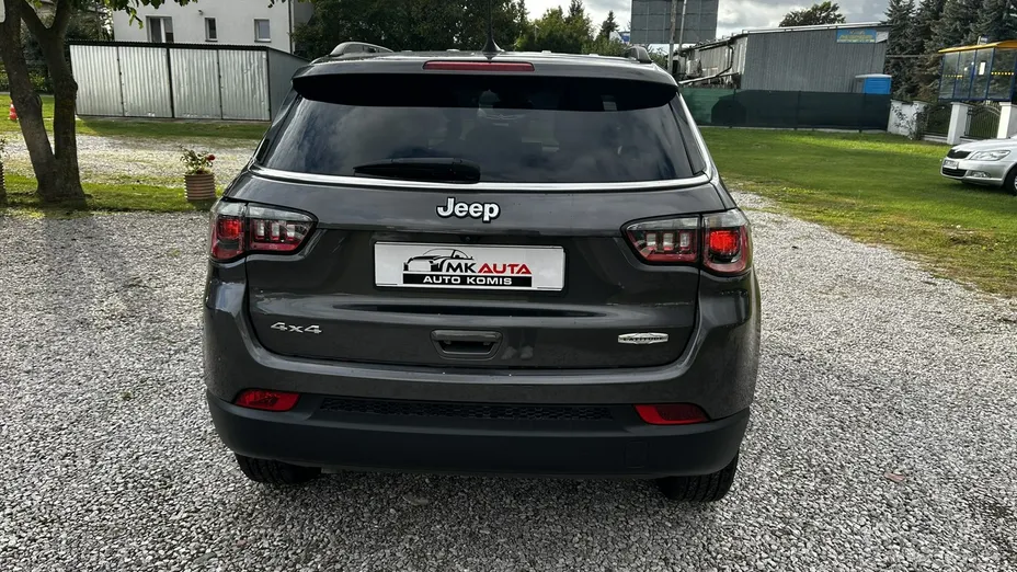 JEEP Compass -