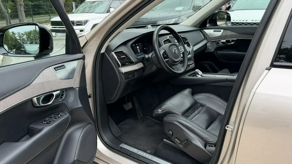 VOLVO XC90 -