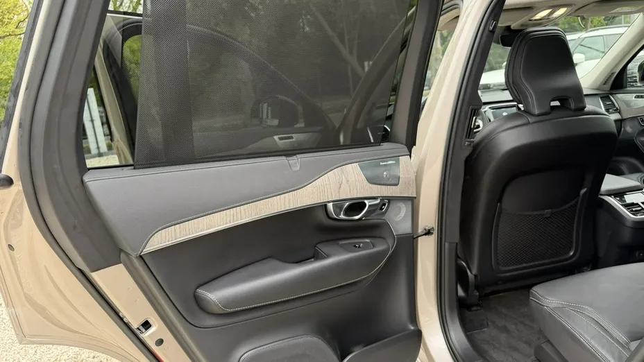 VOLVO XC90 -