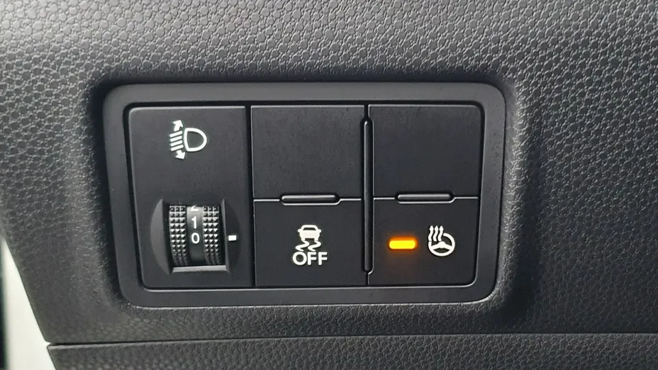 TOYOTA Yaris -