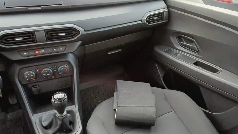 DACIA Sandero -