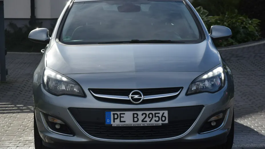 OPEL Astra -